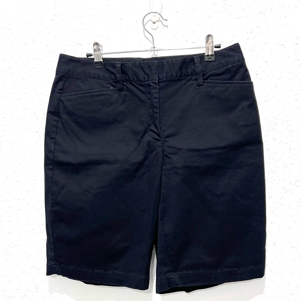 Lands' End Black mid rise Bermuda Shorts Classic Tailored‎ Design 8